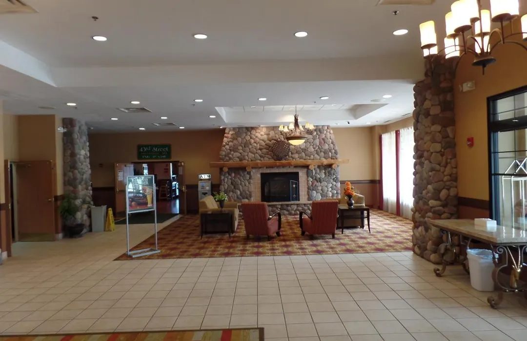 Holiday Inn Hotel & Suites Owatonna-1
